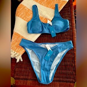 Blue V-cut high waisted Cupshe bikini